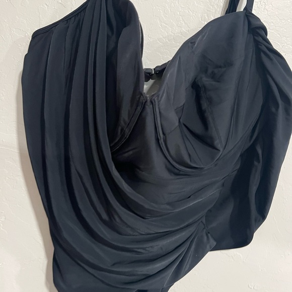 Old navy One piece bathing suit size 4x - Picture 2 of 4